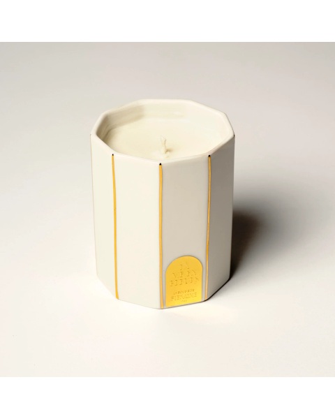 LA BOUGIE LA VIE EN FLEURS 215g LA BOUGIE LA VIE EN FLEURS 215g