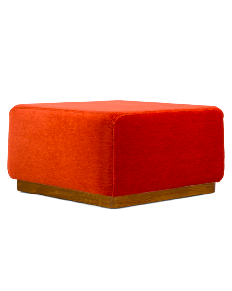 Pouf vermillon velours de mohair socle bois Pouf vermillon velours de mohair socle bois