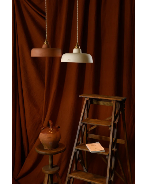 URSULE - Terre cuite blanche - Suspension - Avec rosace en porcelaine URSULE - Terre cuite blanche - Suspension - Avec rosace en porcelaine