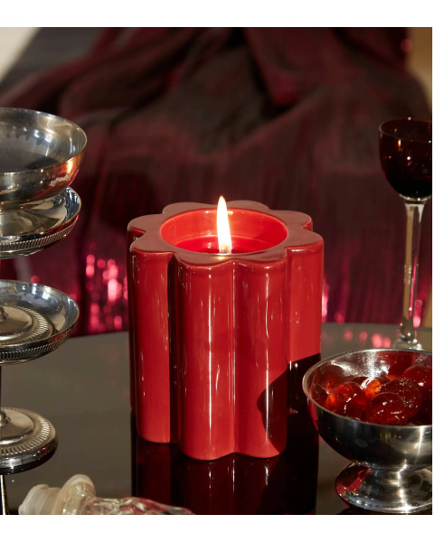 Candela candle sandalwood scent