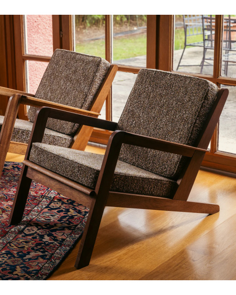 Chauffeuse effet tweed marron et vert et bois brun Chauffeuse effet tweed marron et vert et bois brun
