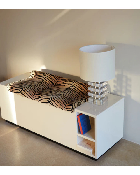 Banc coffre Cameleon blanc crème velours tigre