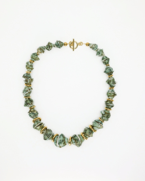 Saeshell green necklace Saeshell green necklace