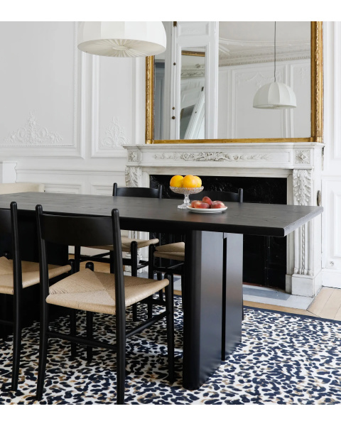 Black stained ash dining table for 6 people